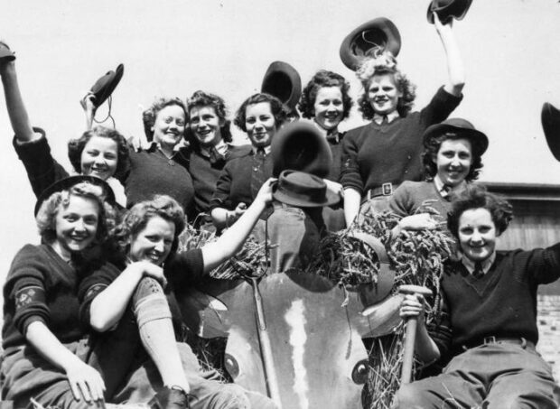 Land Girls image courtesy of The National Archives