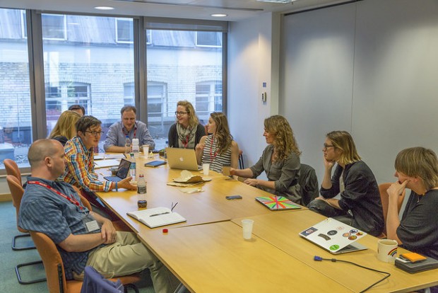 US Digital Service visiting GDS - menbers of both teams sat around a table talking