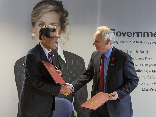 Choi Mun-kee, Korean Minister of Science, ICT and Future Planning visited GDS and met the RT Hon Francis Maude, then Minister for the Cabinet Office. Here they are shaking hands in front of the large wall with Martha Lane Fox’s picture on it.